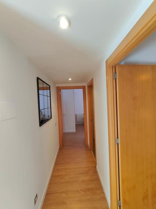 Large Terrace Luxury Apartment سان أدريان دي بيزوس المظهر الخارجي الصورة